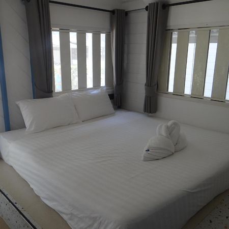 Pan Beachfront Resort Krabi Klong Muang Beach Exteriör bild