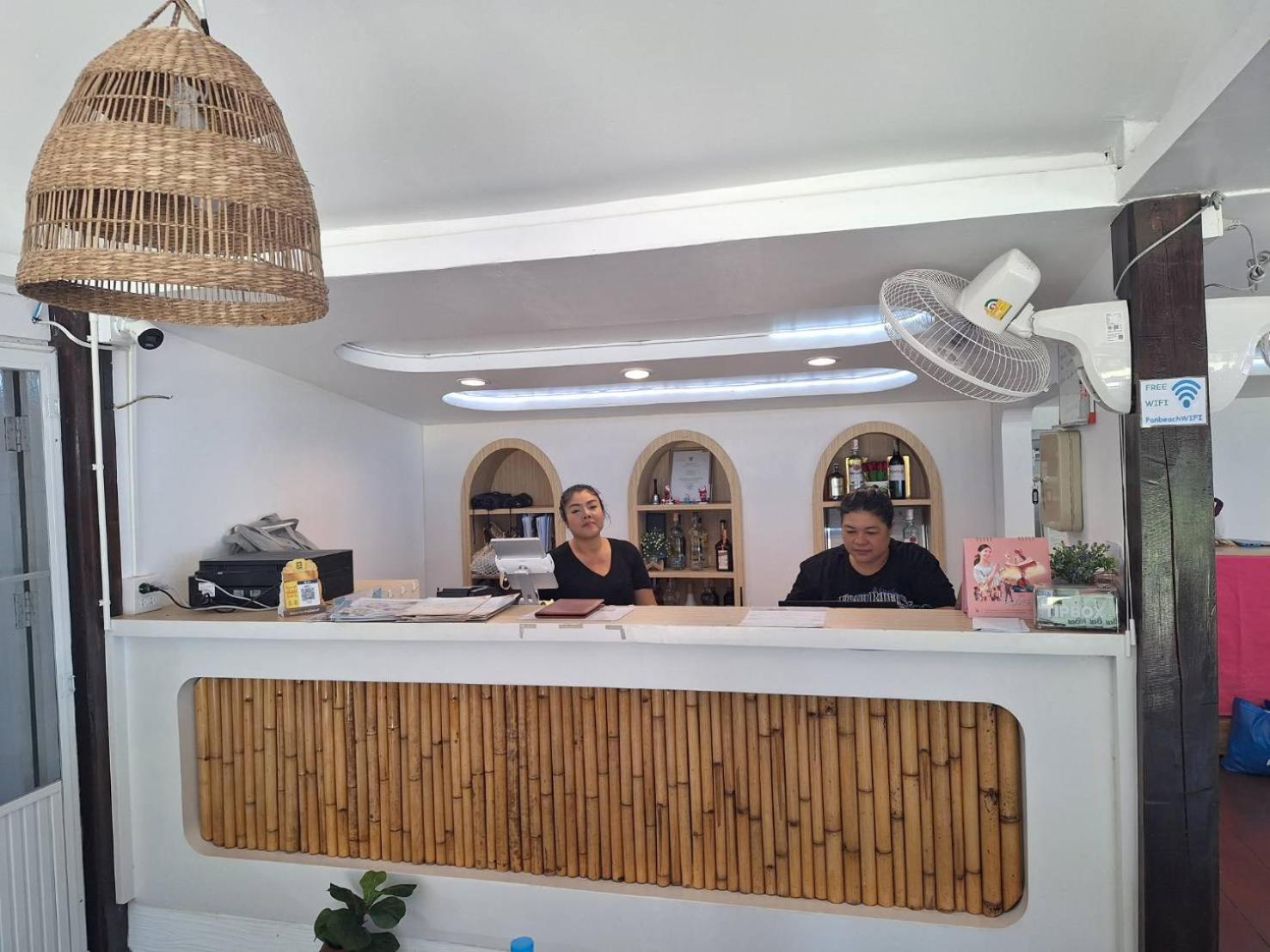 Pan Beachfront Resort Krabi Klong Muang Beach Exteriör bild