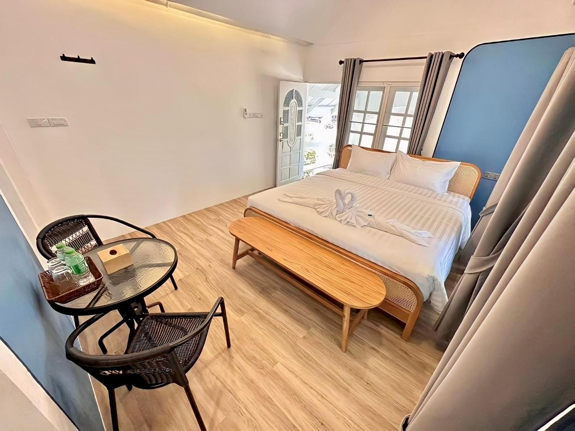 Pan Beachfront Resort Krabi Klong Muang Beach Rum bild