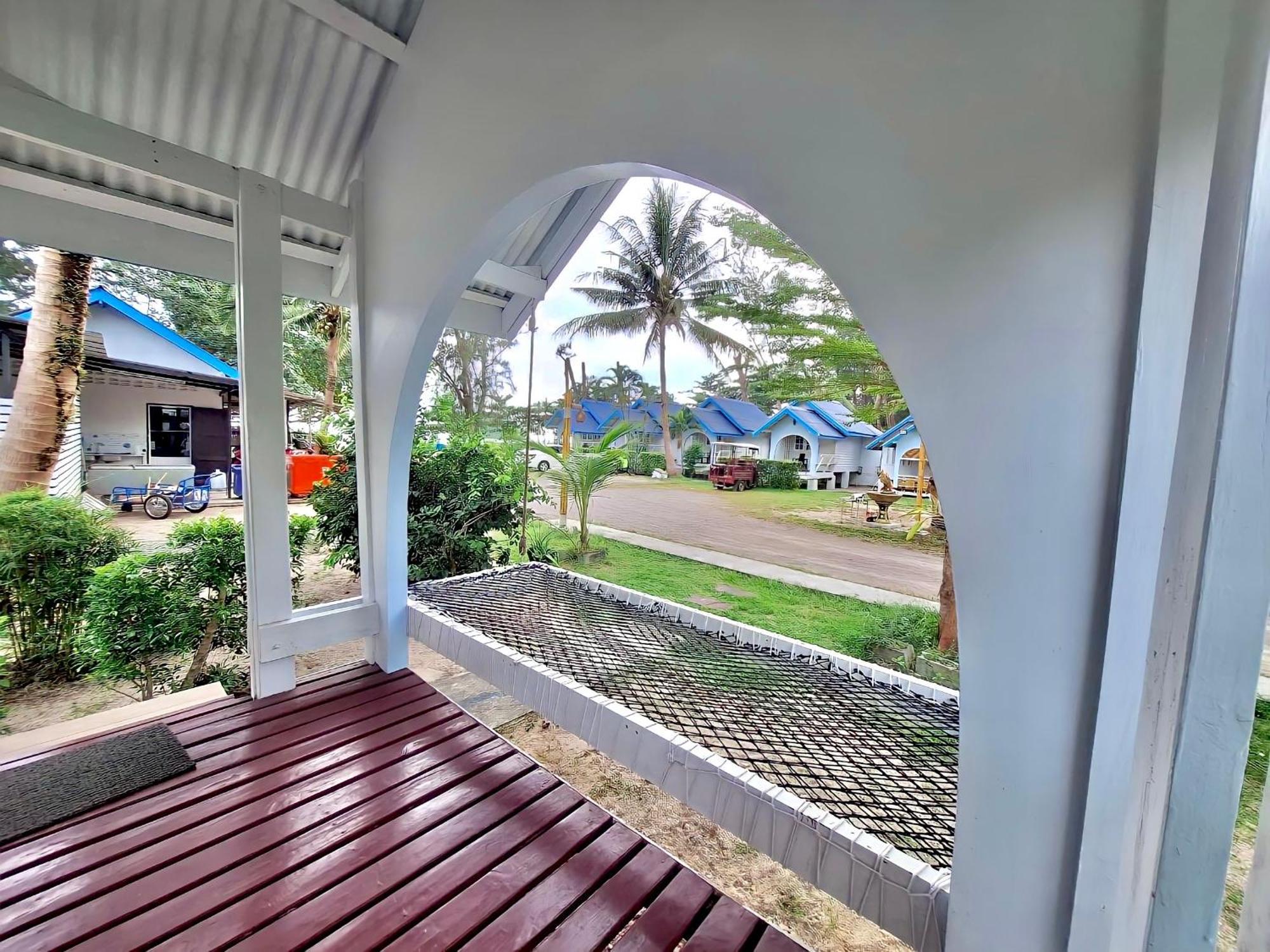 Pan Beachfront Resort Krabi Klong Muang Beach Rum bild