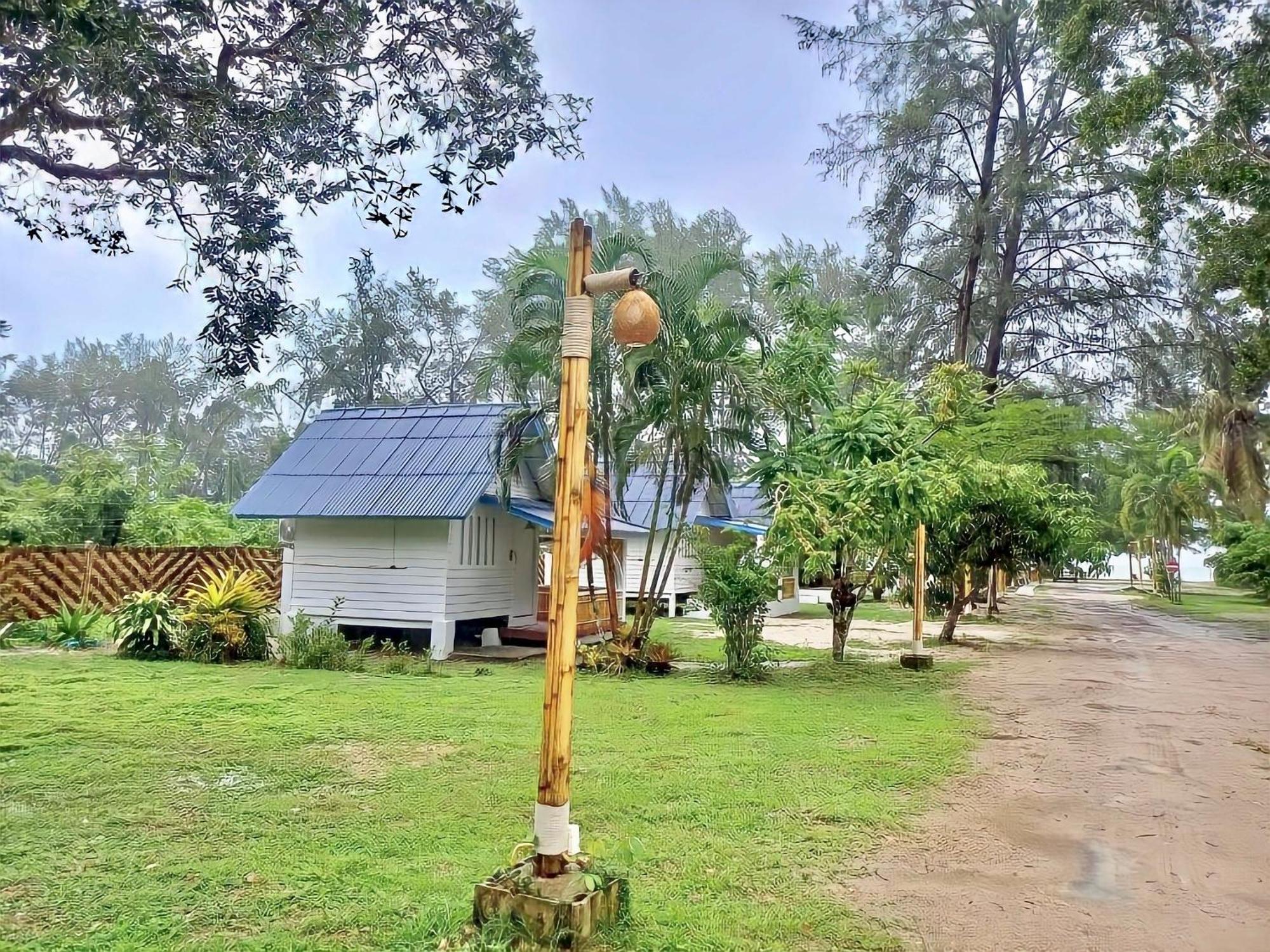 Pan Beachfront Resort Krabi Klong Muang Beach Rum bild