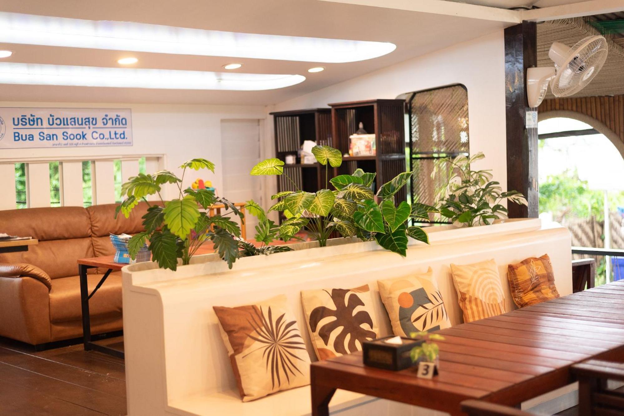 Pan Beachfront Resort Krabi Klong Muang Beach Exteriör bild