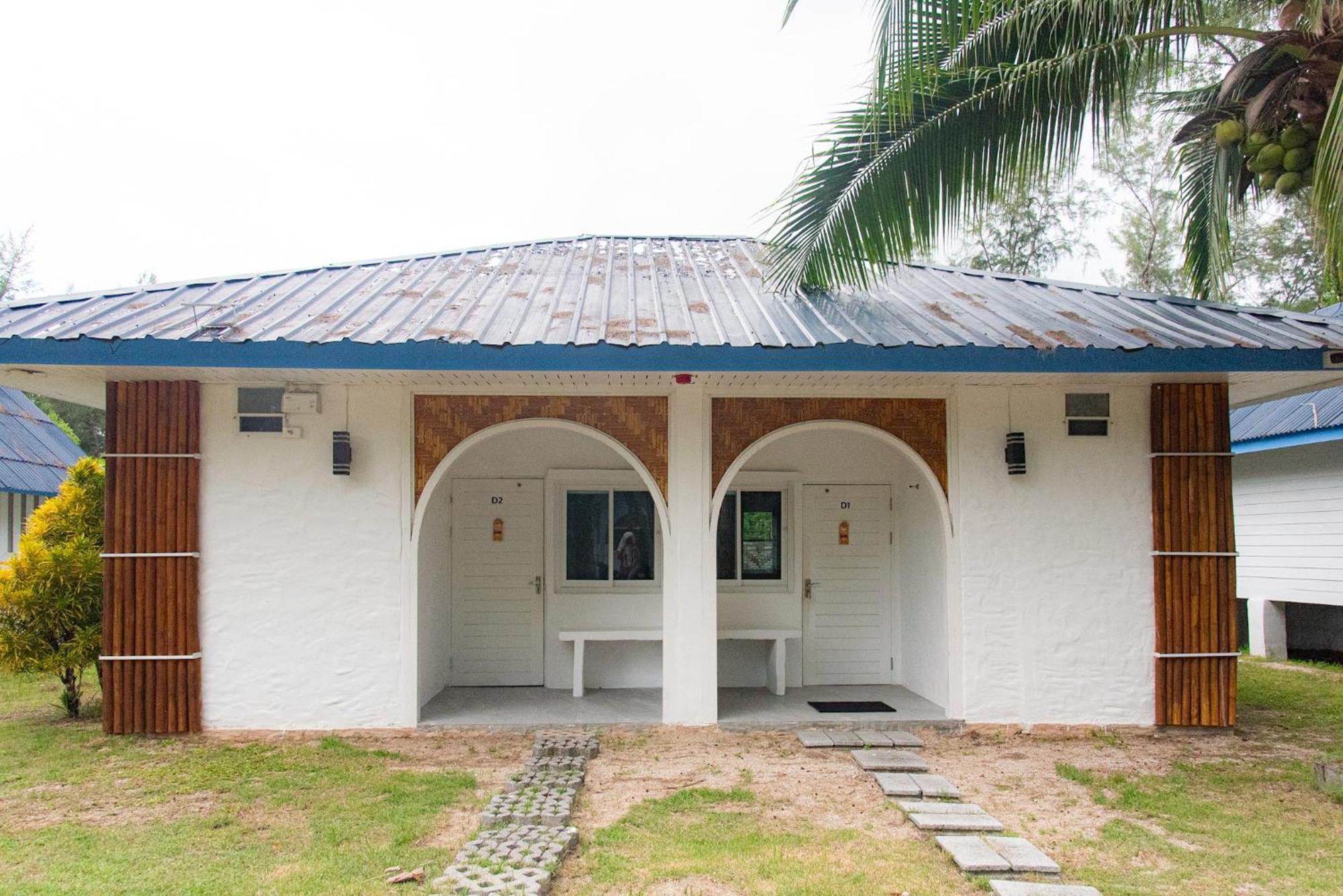 Pan Beachfront Resort Krabi Klong Muang Beach Exteriör bild