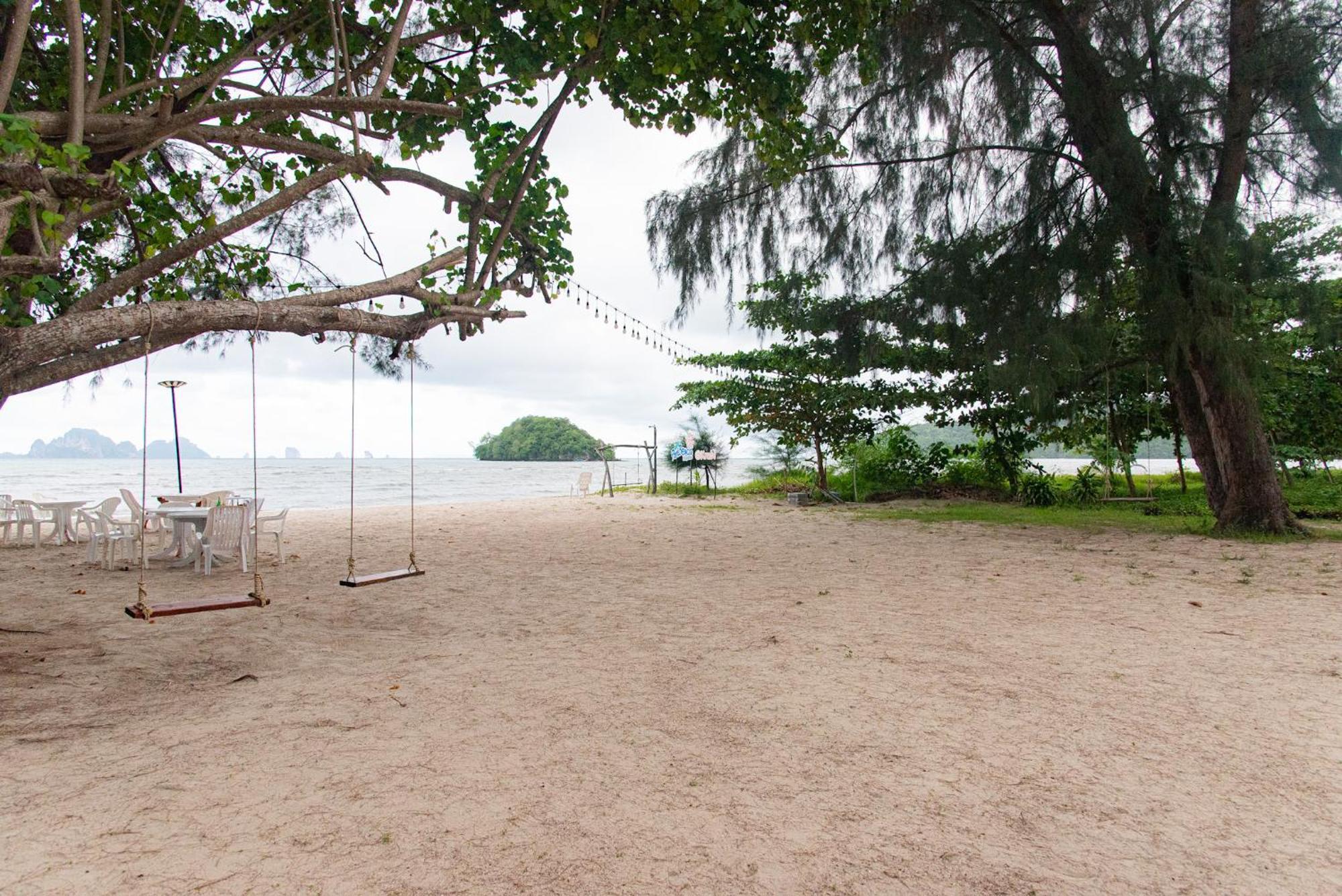 Pan Beachfront Resort Krabi Klong Muang Beach Exteriör bild